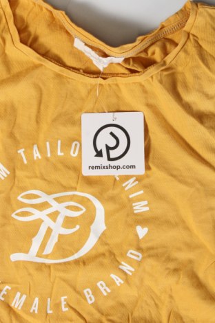 Γυναικείο t-shirt Tom Tailor, Μέγεθος XS, Χρώμα Κίτρινο, Τιμή 5,45 €