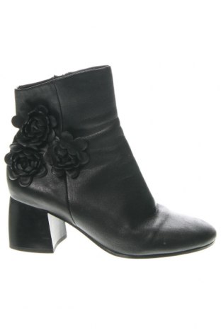 Botine de damă Bruno, Mărime 35, Culoare Negru, Preț 101,32 Lei