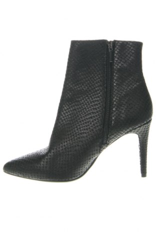 Botine de damă Catwalk, Mărime 39, Culoare Negru, Preț 141,12 Lei