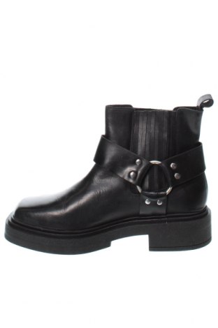 Botine de damă Edited, Mărime 39, Culoare Negru, Preț 565,79 Lei