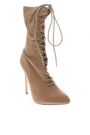 Botine de damă Pretty Little Thing, Mărime 37, Culoare Bej, Preț 95,26 Lei