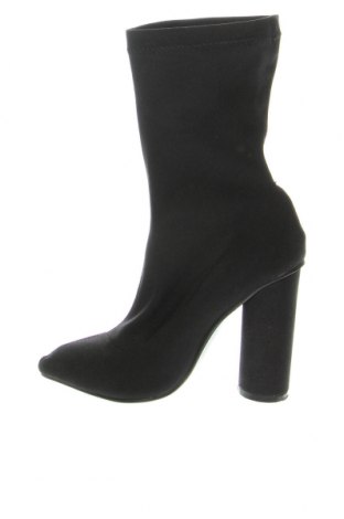 Botine de damă Pretty Little Thing, Mărime 37, Culoare Negru, Preț 78,95 Lei