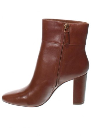 Botine de damă Ralph Lauren, Mărime 39, Culoare Maro, Preț 1.299,34 Lei