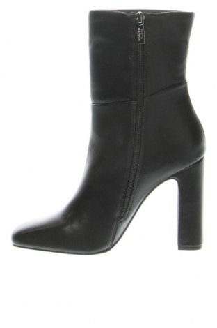 Botine de damă Steve Madden, Mărime 40, Culoare Negru, Preț 394,41 Lei