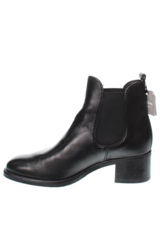 Botine de damă Tamaris, Mărime 40, Culoare Negru, Preț 565,79 Lei