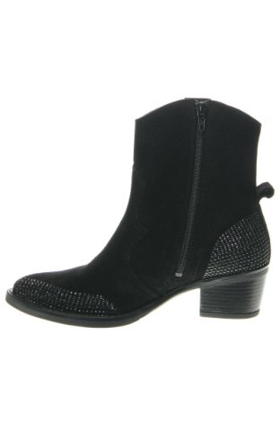 Dámské boty  Tamaris, Velikost 36, Barva Černá, Cena  1 247,00 Kč