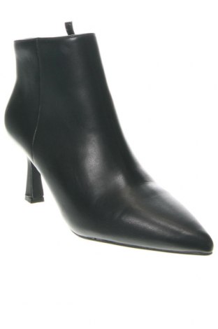 Botine de damă Tata, Mărime 39, Culoare Negru, Preț 253,29 Lei