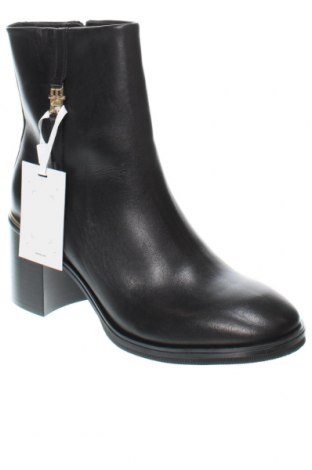 Botine de damă Tommy Hilfiger, Mărime 40, Culoare Negru, Preț 491,45 Lei