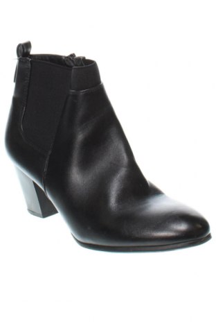 Botine de damă Trend One, Mărime 39, Culoare Negru, Preț 86,84 Lei