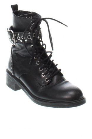 Botine de damă Zara Trafaluc, Mărime 37, Culoare Negru, Preț 112,17 Lei