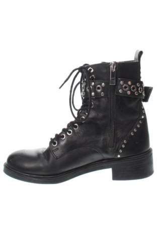 Botine de damă Zara Trafaluc, Mărime 37, Culoare Negru, Preț 112,17 Lei