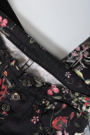 Damen Jeans, Größe XS, Farbe Mehrfarbig, Preis 13,74 €