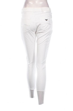 Damskie jeansy Armani Jeans, Rozmiar M, Kolor Biały, Cena 851,72 zł