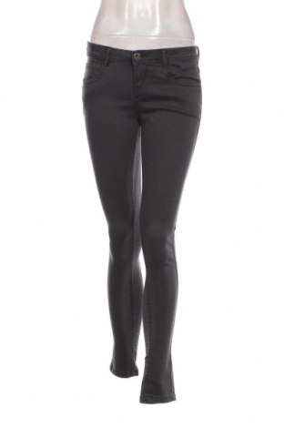 Damen Jeans Bershka, Größe M, Farbe Grau, Preis 22,31 €