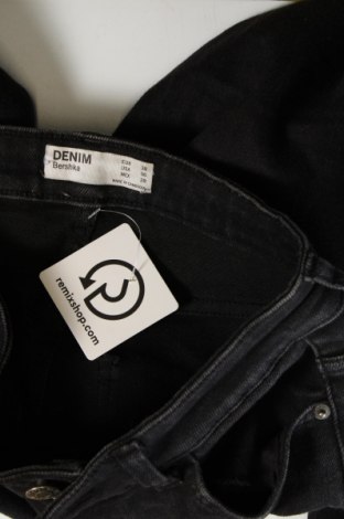 Γυναικείο Τζίν Bershka, Μέγεθος M, Χρώμα Γκρί, Τιμή 9,30 €