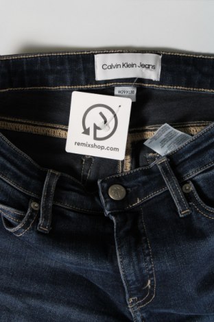 Damskie jeansy Calvin Klein Jeans, Rozmiar M, Kolor Niebieski, Cena 207,91 zł
