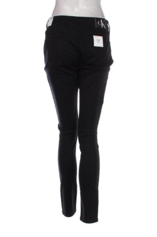 Dámske džínsy  Calvin Klein Jeans, Veľkosť M, Farba Čierna, Cena  36,18 €