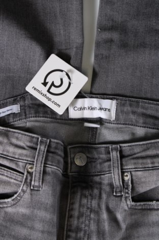 Női farmernadrág Calvin Klein Jeans, Méret S, Szín Szürke, Ár 32 981 Ft