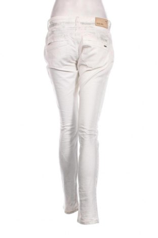 Damen Jeans Coccara, Größe M, Farbe Weiß, Preis 13,65 €