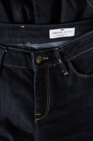 Γυναικείο Τζίν Cross Jeans, Μέγεθος M, Χρώμα Μπλέ, Τιμή 15,76 €