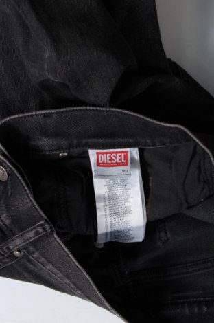 Damskie jeansy Diesel, Rozmiar XL, Kolor Czarny, Cena 378,23 zł