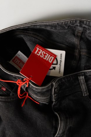 Dámske džínsy  Diesel, Veľkosť L, Farba Čierna, Cena  73,14 €