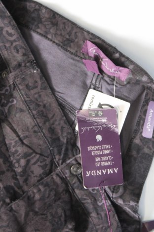 Damskie jeansy Gloria Vanderbilt, Rozmiar XXL, Kolor Kolorowy, Cena 102,99 zł