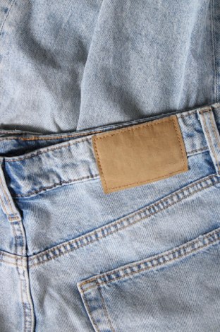 Damskie jeansy H&M Divided, Rozmiar M, Kolor Niebieski, Cena 66,67 zł