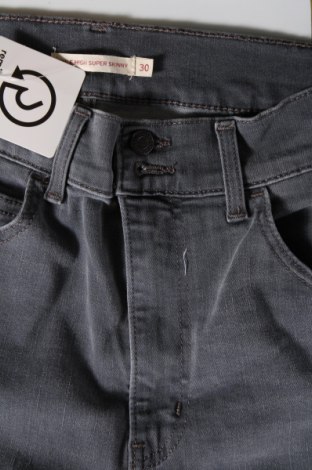 Damen Jeans Levi's, Größe M, Farbe Grau, Preis 39,90 €