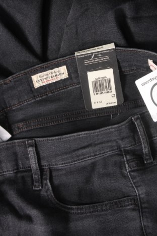 Dámske džínsy  Levi's, Veľkosť L, Farba Sivá, Cena  44,33 €