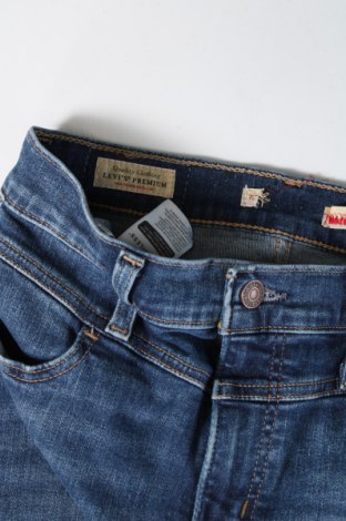 Дамски дънки Levi's, Размер S, Цвят Син, Цена 86,00 лв.