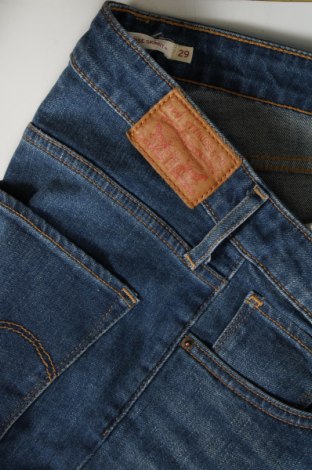 Dámske džínsy  Levi's, Veľkosť M, Farba Modrá, Cena  44,44 €