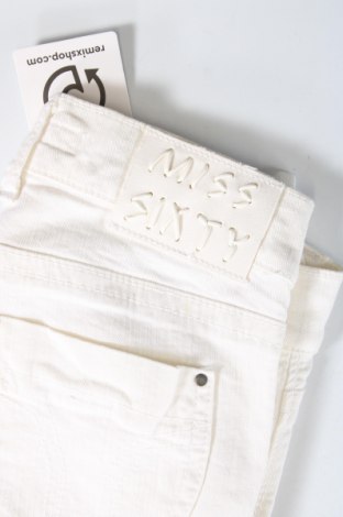 Damen Jeans Miss Sixty, Größe S, Farbe Weiß, Preis € 23,02