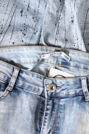 Дамски дънки Newplay Jeans, Размер L, Цвят Син, Цена 29,00 лв.