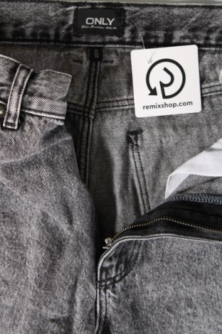 Dámske džínsy  ONLY, Veľkosť M, Farba Sivá, Cena  5,78 €