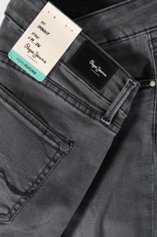 Dámske džínsy  Pepe Jeans, Veľkosť L, Farba Sivá, Cena  39,90 €