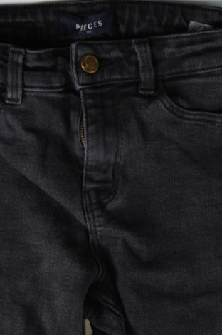 Damen Jeans Pieces, Größe XS, Farbe Schwarz, Preis € 9,39