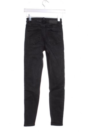 Dámske džínsy  Pieces, Veľkosť XS, Farba Čierna, Cena  9,91 €