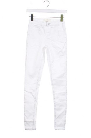 Damen Jeans Pieces, Größe XXS, Farbe Weiß, Preis 8,28 €