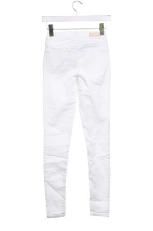 Damen Jeans Pieces, Größe XXS, Farbe Weiß, Preis 7,10 €