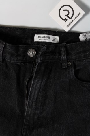 Damskie jeansy Pull&Bear, Rozmiar S, Kolor Czarny, Cena 88,28 zł