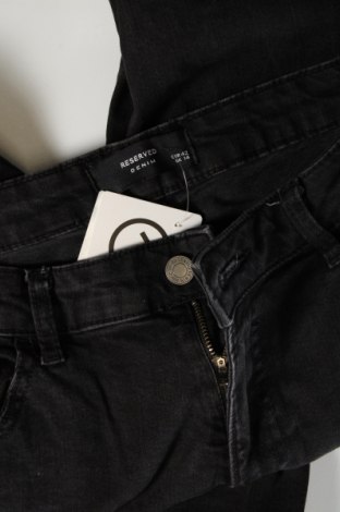 Damen Jeans Reserved, Größe L, Farbe Schwarz, Preis 8,90 €