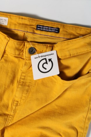 Damskie jeansy Tommy Hilfiger, Rozmiar S, Kolor Żółty, Cena 131,14 zł