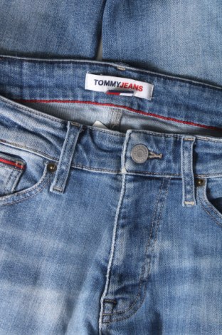 Blugi de femei Tommy Jeans, Mărime M, Culoare Albastru, Preț 565,79 Lei