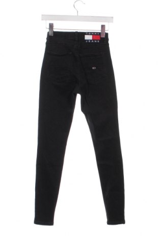 Дамски дънки Tommy Jeans, Размер XS, Цвят Черен, Цена 77,40 лв.