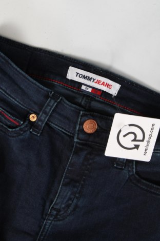 Дамски дънки Tommy Jeans, Размер XS, Цвят Син, Цена 77,40 лв.