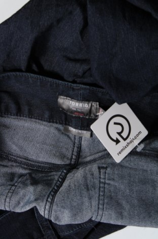 Damskie jeansy Torrid, Rozmiar 5XL, Kolor Niebieski, Cena 92,76 zł