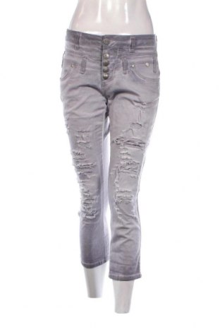 Damen Jeans Tredy, Größe M, Farbe Lila, Preis € 8,90