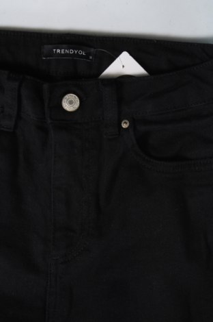 Dámske džínsy  Trendyol, Veľkosť S, Farba Čierna, Cena  13,65 €