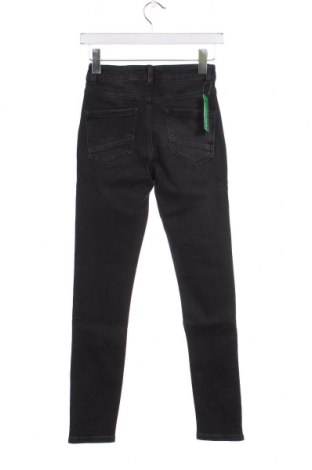 Damskie jeansy United Colors Of Benetton, Rozmiar XS, Kolor Szary, Cena 99,16 zł